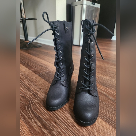 JustFab Statement Fold over Bootie - Picture 5 of 9